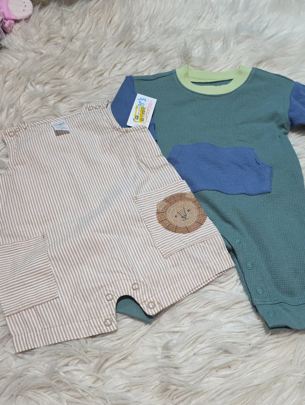 (2)  Carter's Bundle 3 Months
